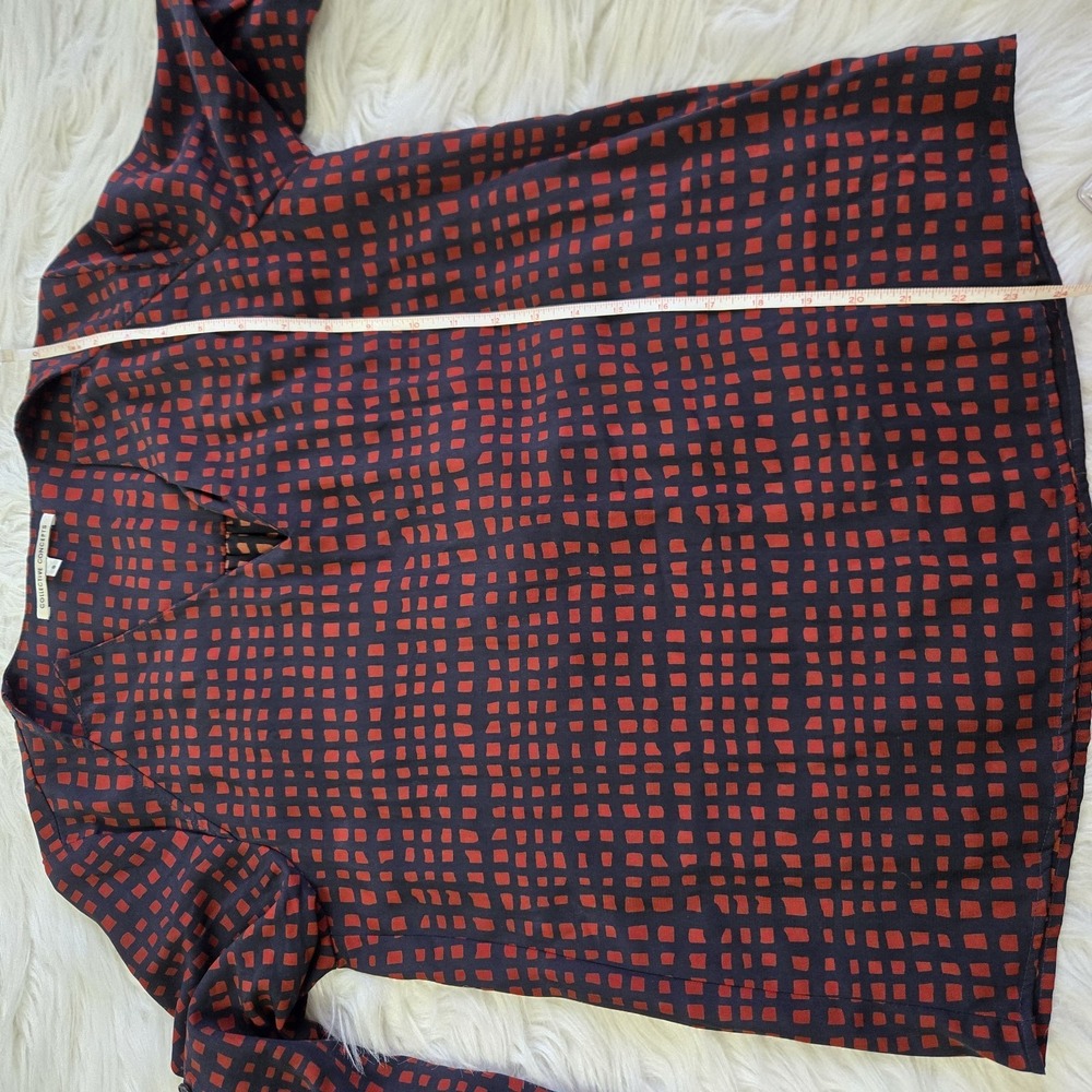 COLLECTIVE CONCEPTS Burgundy Navy Geometric Print Pull On V-Neck Blouse Size S - Picture 10 of 11